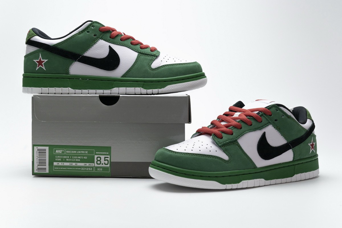 Bia Heineken đã từng cáo buộc Nike vì làm ra một đôi giày nhìn như “lấy cảm hứng“ từ hãng