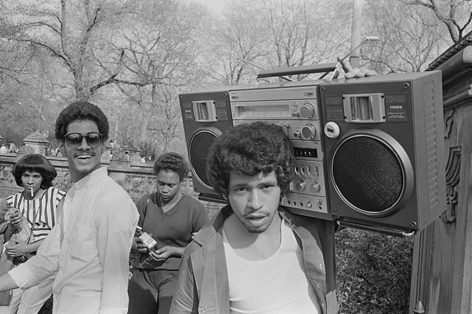 Boombox và những ngày đầu của văn hóa Hip Hop