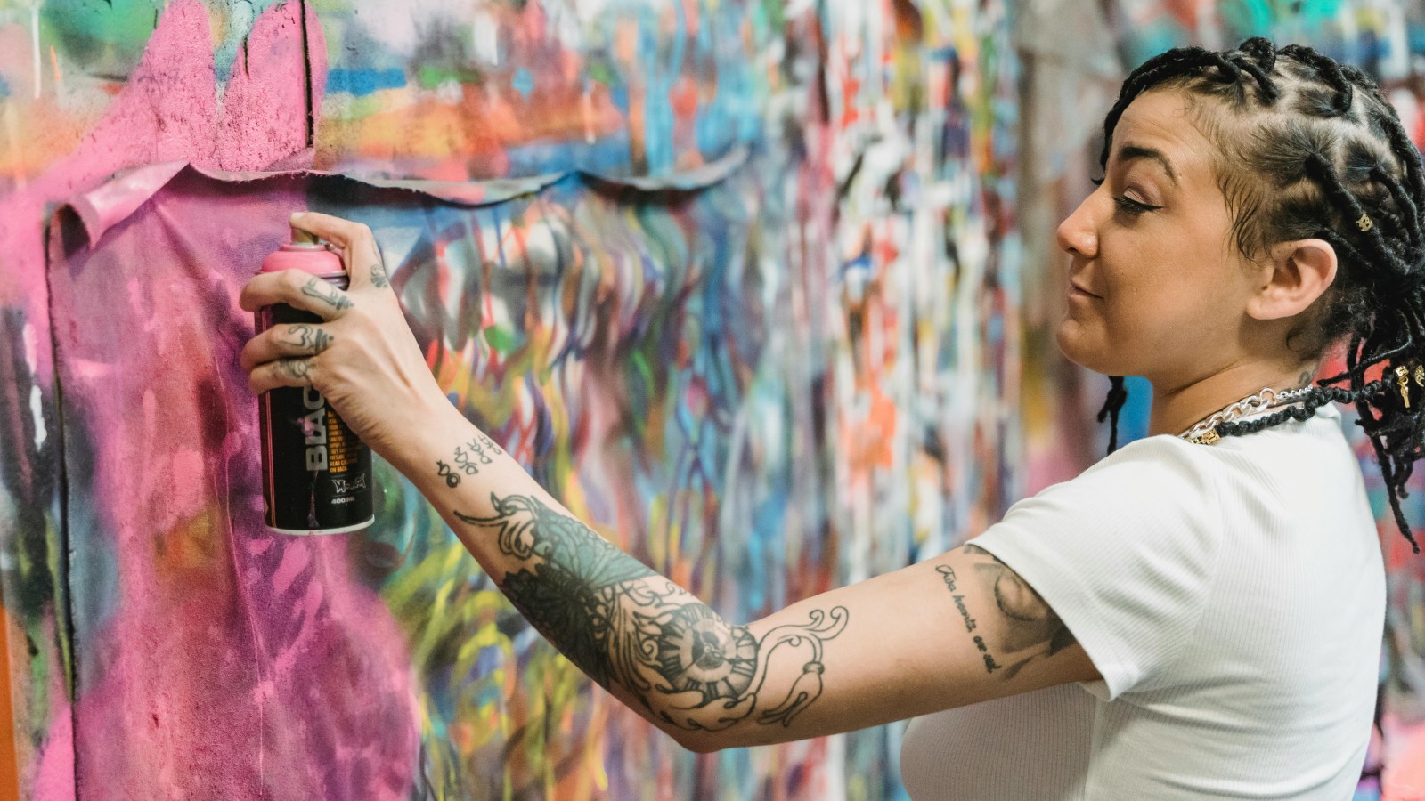 Các nghệ sĩ Graffiti thường dùng loại sơn nào?