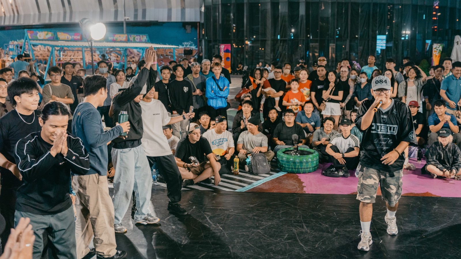 Go Station Space - điểm hẹn của những ai yêu thích nghệ thuật đường phố