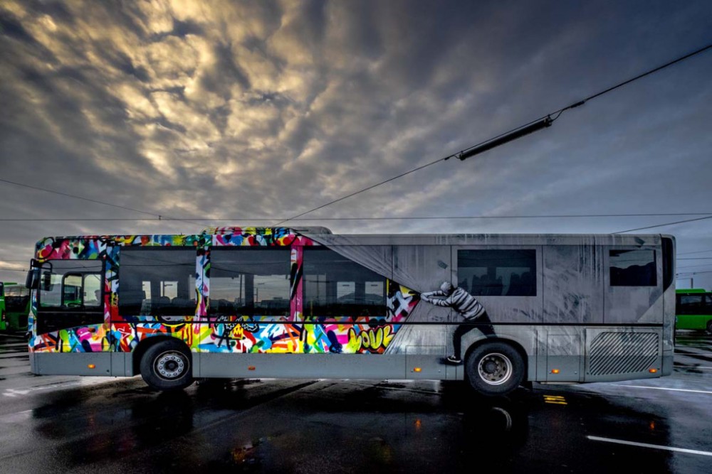 Những chiếc xe Bus sơn Graffiti truyền tải thông điệp cuộc sống