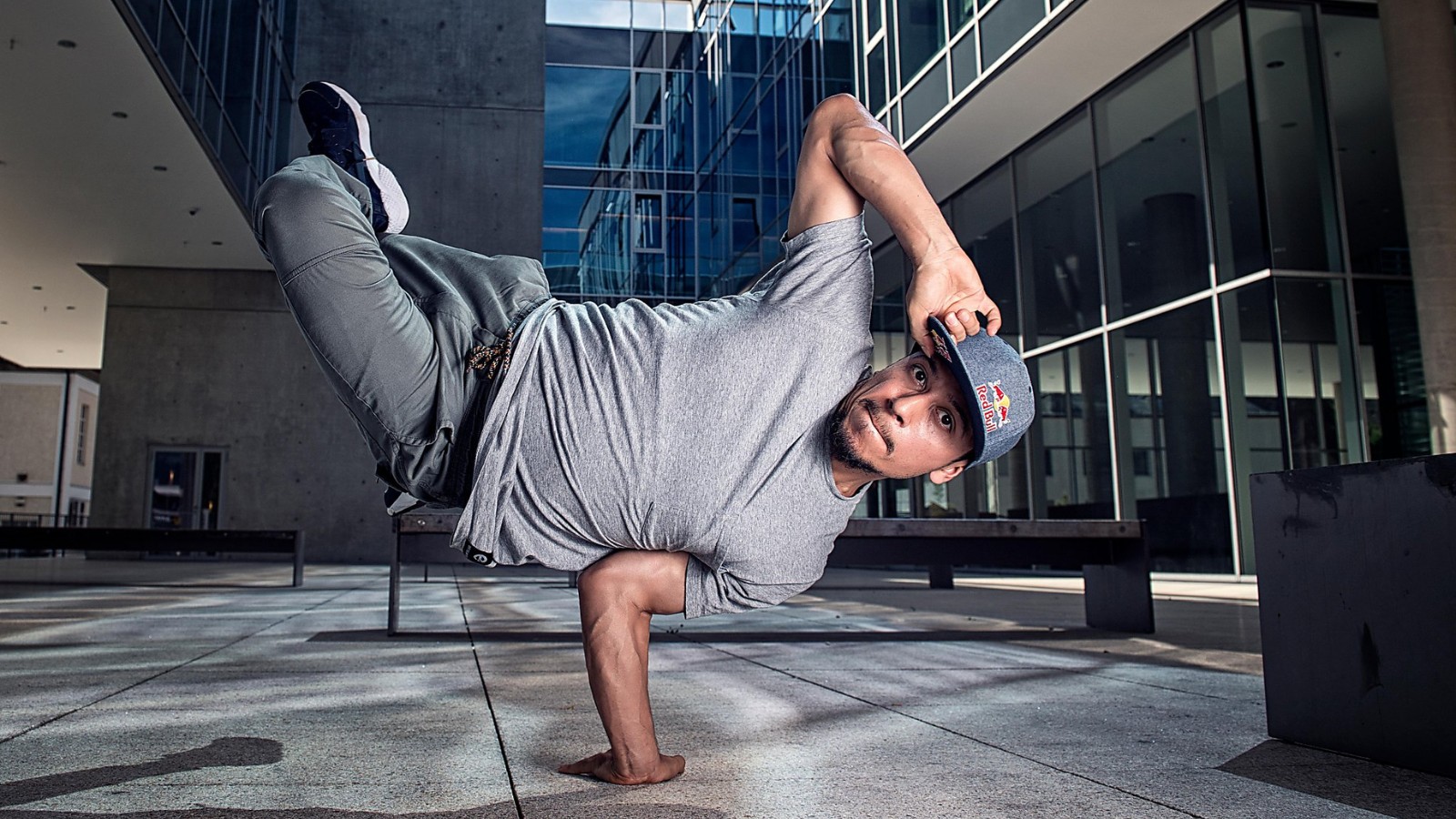 BBoy RoxRite và góc nhìn về công việc chấm giải Breaking