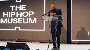 Các huyền thoại Rap quyên góp hàng triệu đô la cho Bảo tàng Hip Hop tại Bronx!