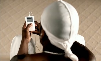 Cách mà 50 Cent thuyết phục Steve Jobs để mình làm quảng cáo iPod