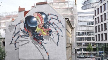 Lời tự sự qua phong cách vẽ Street Art “giải phẫu” của nghệ sỹ đường phố Nychos đến từ nước Áo