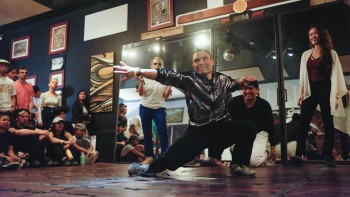 Muốn nhảy tốt hơn? Bí quyết nằm ở độ dẻo cơ thể (flexibility) của bạn!