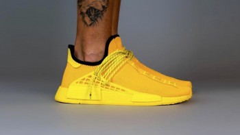 Nếu bạn yêu màu vàng thì đây là đôi giày không thể bỏ qua