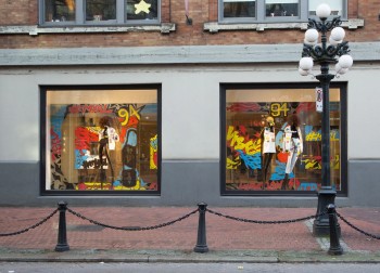 Nghệ sĩ Nguyễn Tấn Lực với mong muốn ứng dụng Graffiti nhiều hơn vào hình thức Window Advertising
