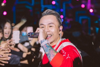 Rapper Binz tiếp tục hâm nóng cho “Muzik Dập Dịch” bằng phần dự thi trong ngày thứ hai khởi xướng