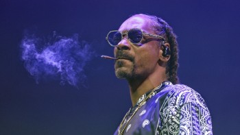 Snoop Dogg và trò đùa bỏ hút…