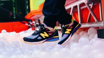Tên đôi giày New Balance này làm bạn nhớ đến bộ phim Hip Hop đình đám nào?