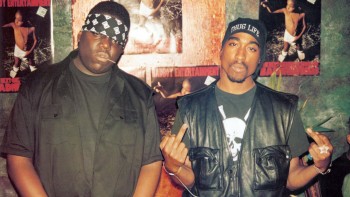 Tupac và Biggie - Cuộc đối đầu châm ngòi cho huyền thoại “Bờ Đông vs Bờ Tây” trong Hip Hop
