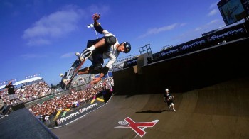 Ván trượt “900” huyền thoại của Tony Hawk được bán đấu giá 1,15 triệu USD