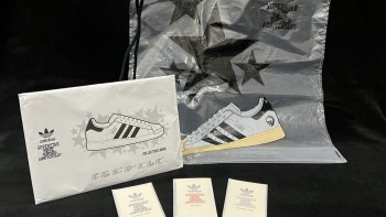Vì sao đôi giày adidas Superstar lại mang tên “Superstar” (siêu sao)?