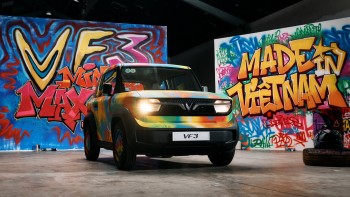 Việt Max & VF 3: Khi nghệ thuật đường phố hòa nhịp cùng công nghệ