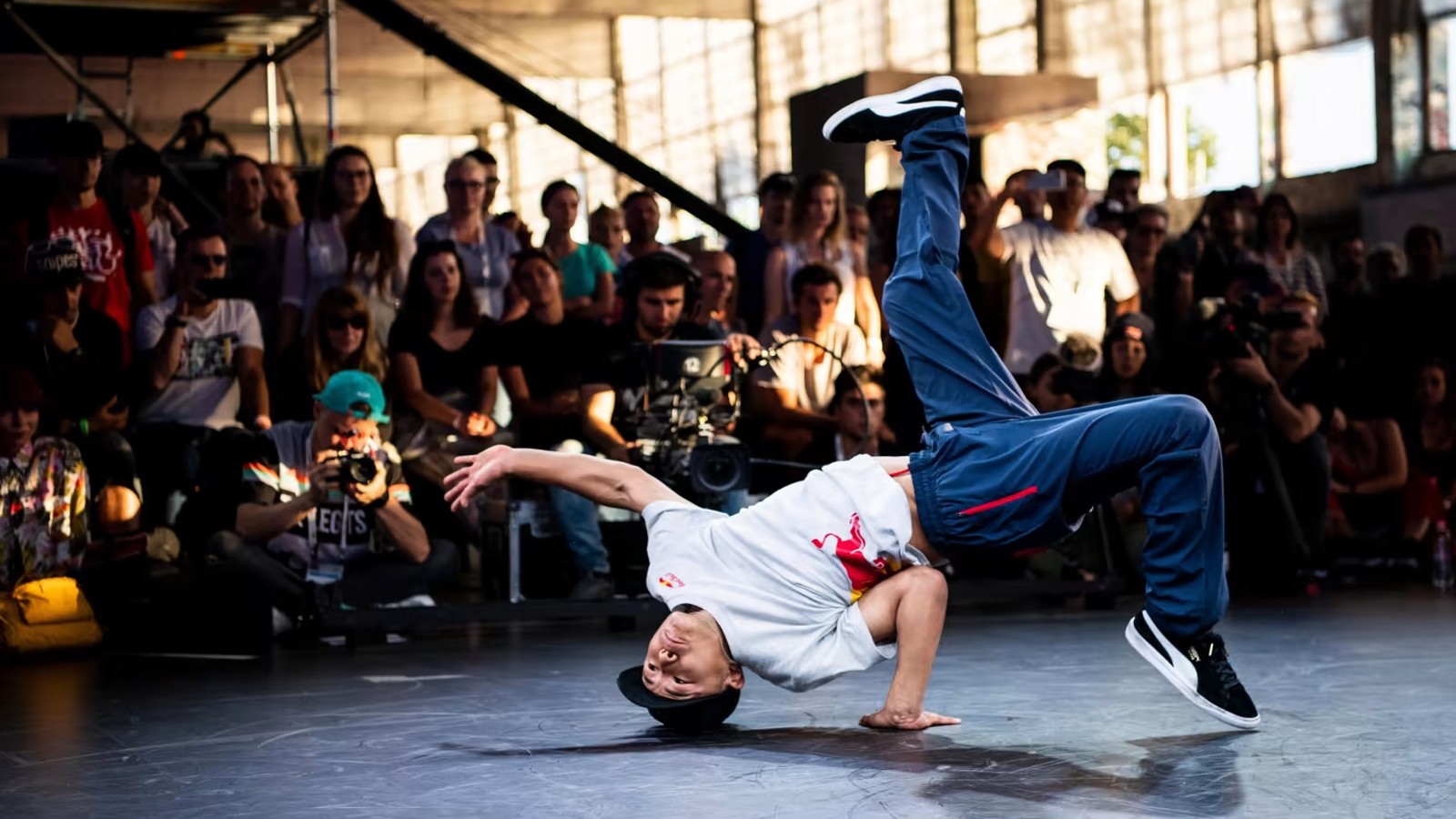 Tổng hợp các lớp học nhảy Street Dance tại Tp. HCM và Hà Nội Phần 3: Breaking