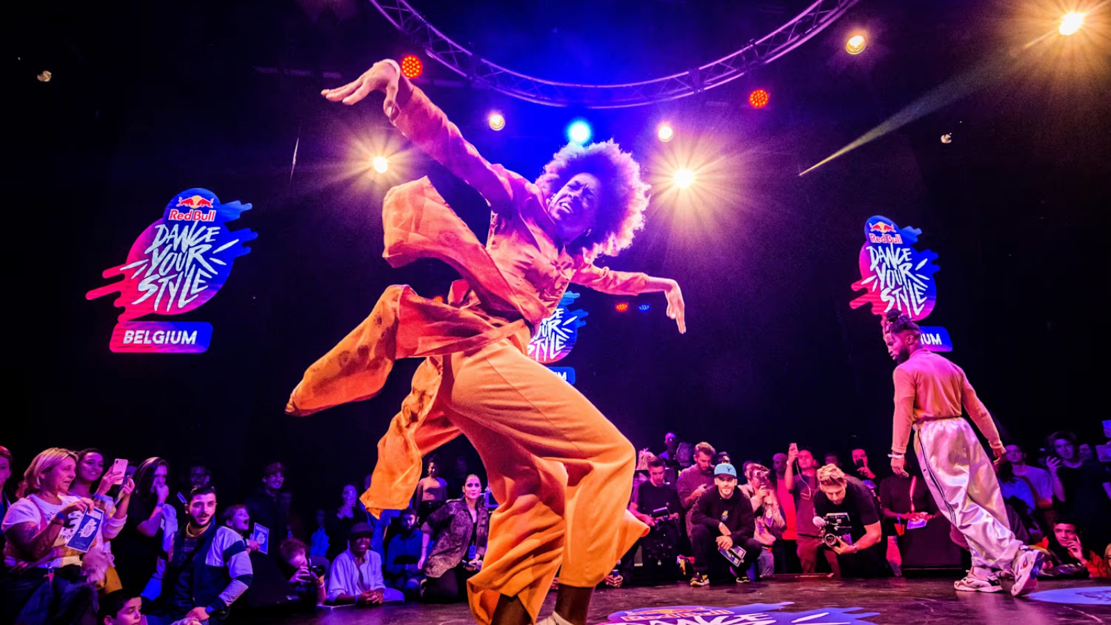 Vì sao nhảy múa có thể “mạnh” hơn cả thuốc chống trầm cảm